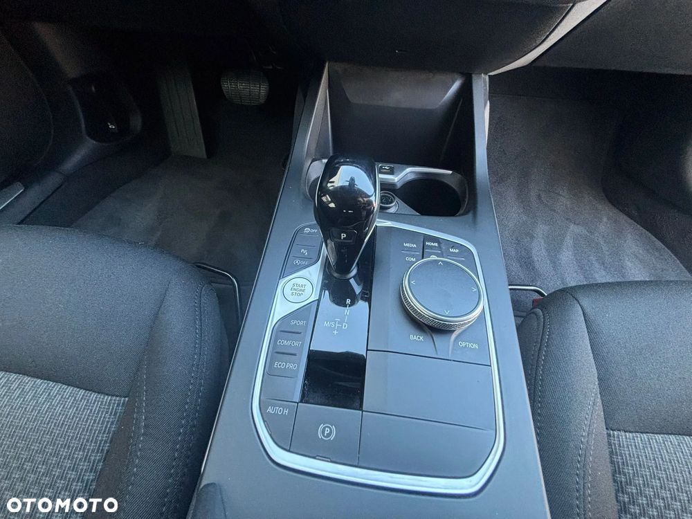 BMW Seria 1 118i Advantage - 38