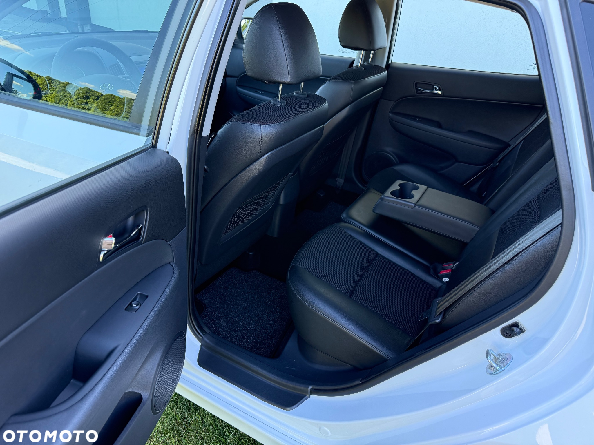 Hyundai i30 1.4 Comfort World Cup - 35