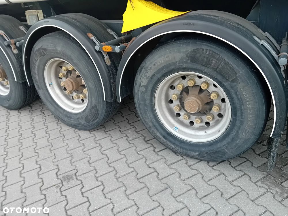 Kassbohrer STB - 5