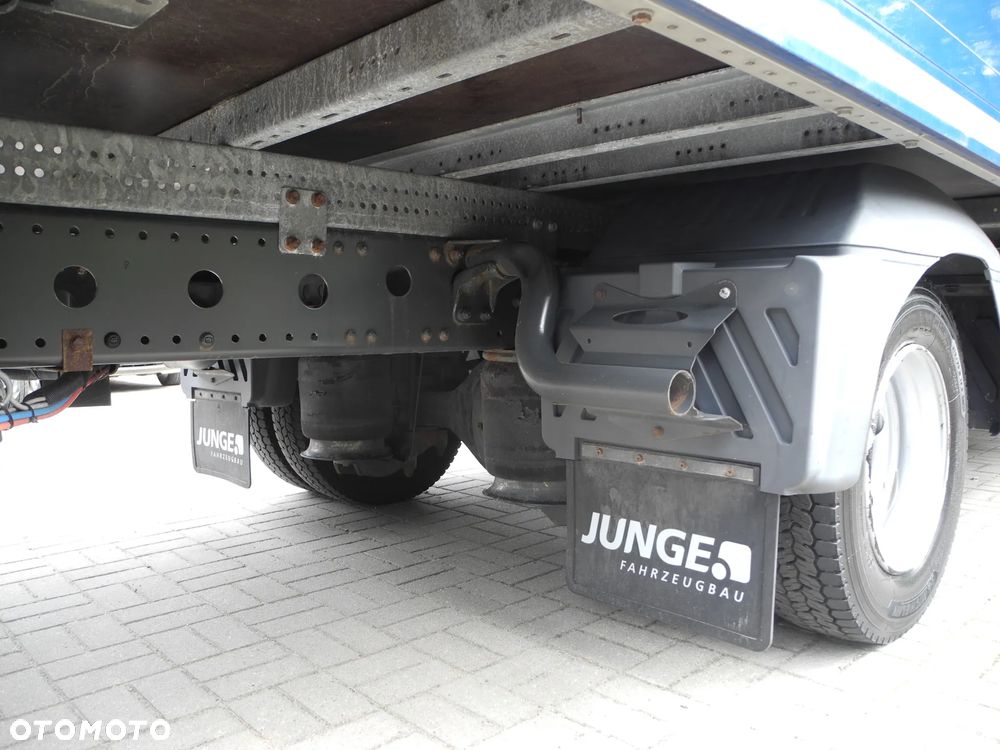 Mercedes-Benz ATEGO - 11