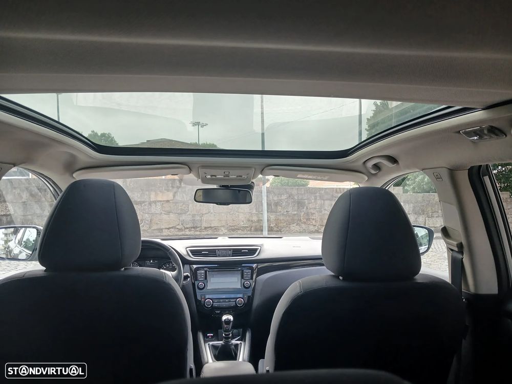 Nissan Qashqai 1.5 dCi N-Connecta RS+PS - 11