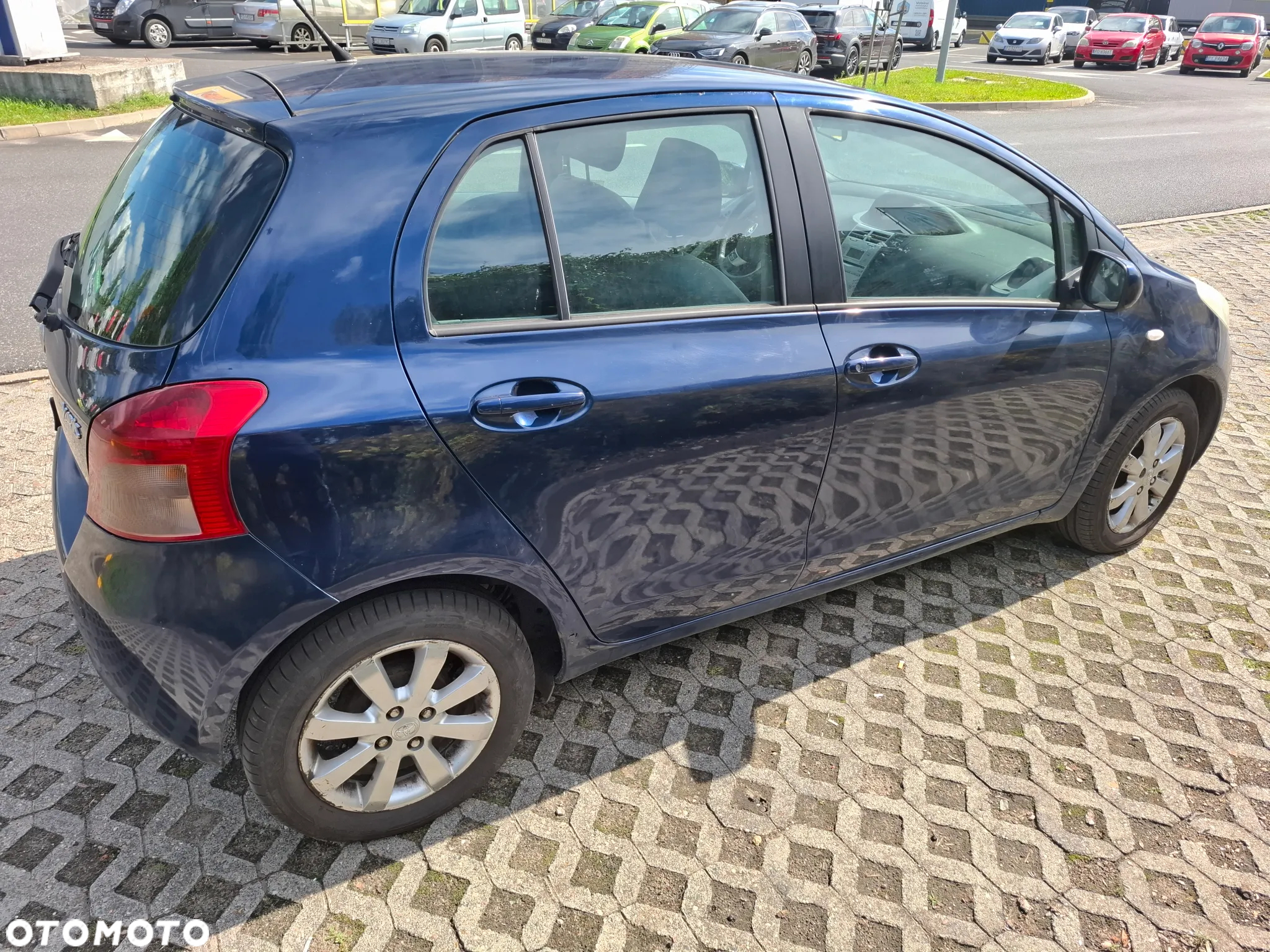 Toyota Yaris 1.3 Sol - 2