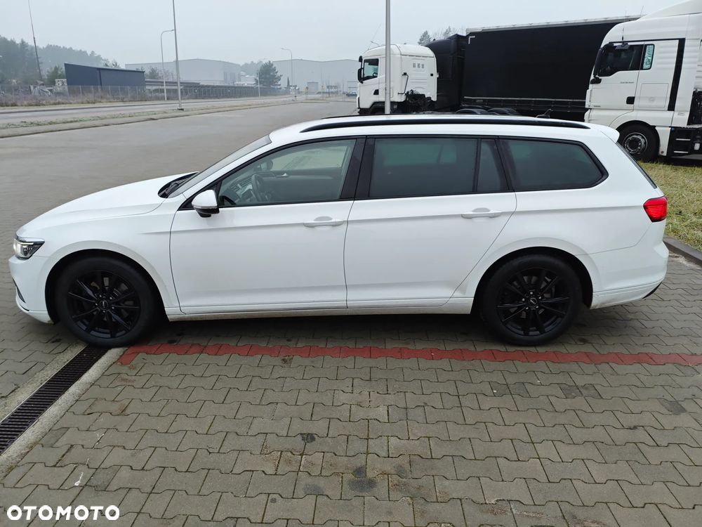 Volkswagen Passat - 5