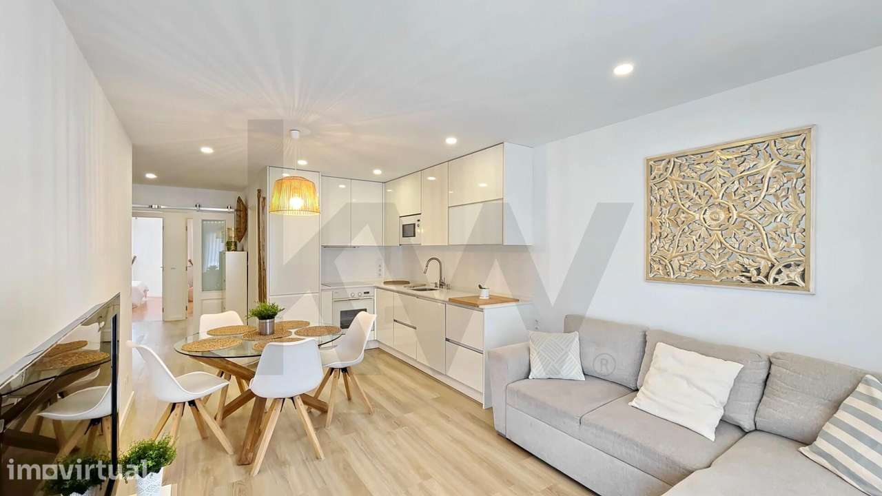 Apartamento com 3 Quartos na Praia da Barra - A Dois Passos do Mar! - Grande imagem: 2/33