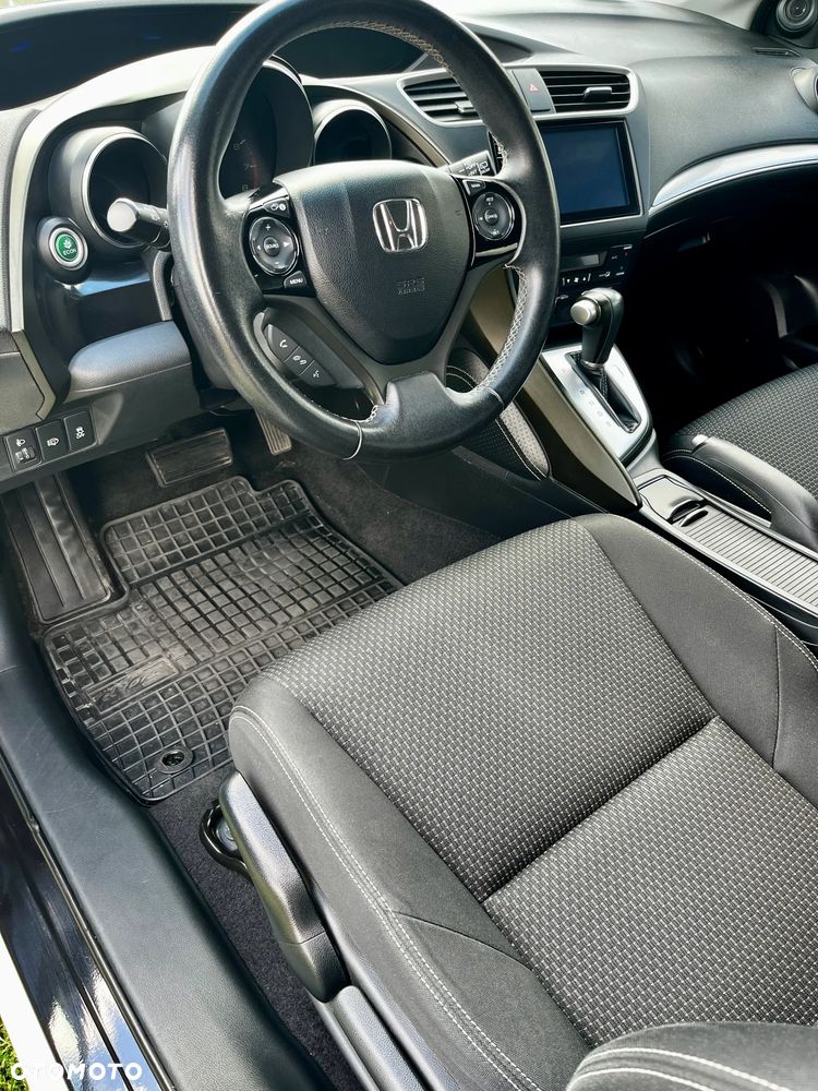Honda Civic 1.8 Style Edition (Honda Connect+) - 24