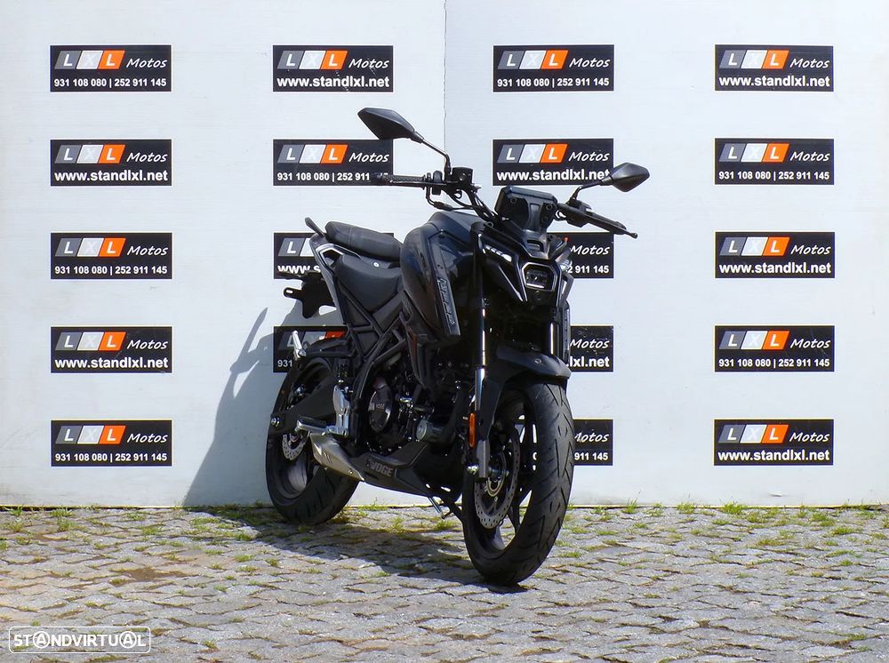Voge 125R RS - 1