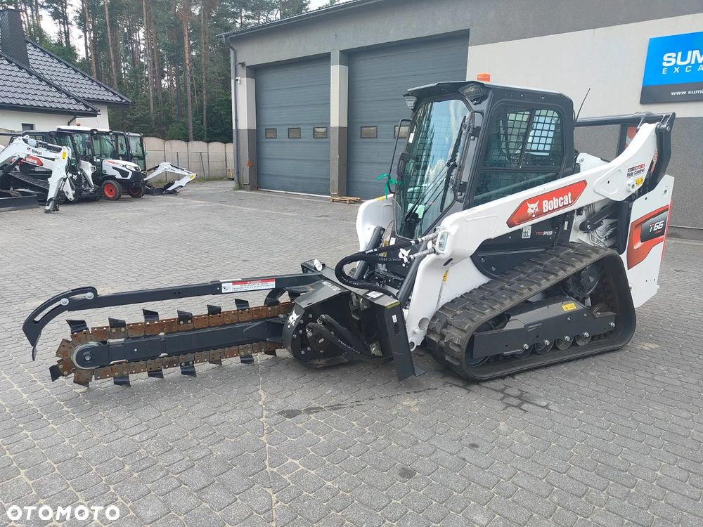 Bobcat T66 - 17