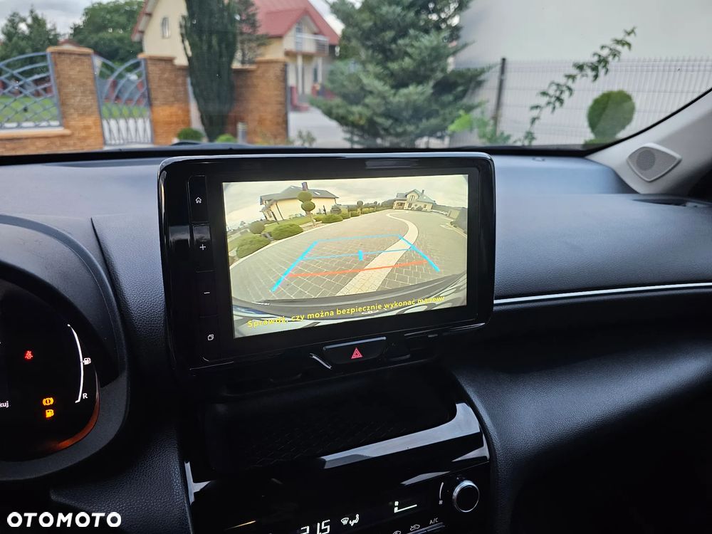 Toyota Yaris Cross Hybrid 1.5 Comfort - 24