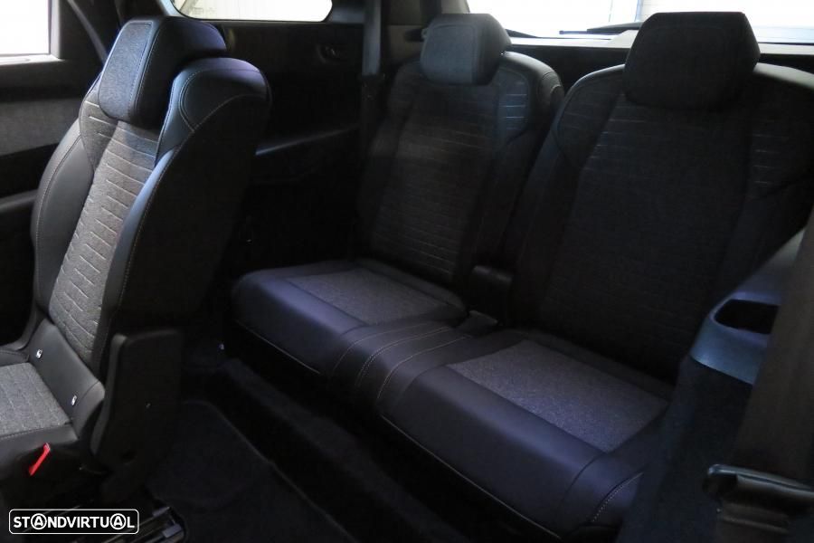 Peugeot 5008 1.2 Hybrid Allure e-DCS6 - 14
