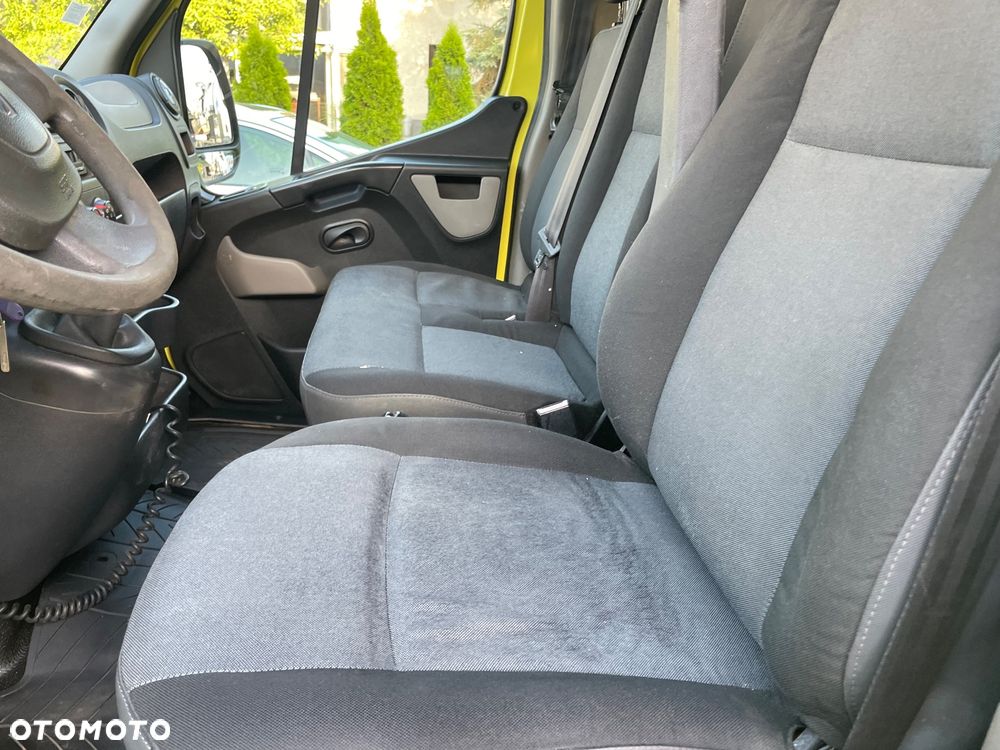 Renault Master wywrotka 7 osobowa - 23