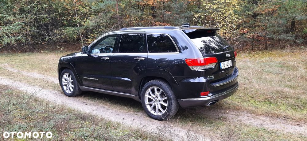 Jeep Grand Cherokee - 12