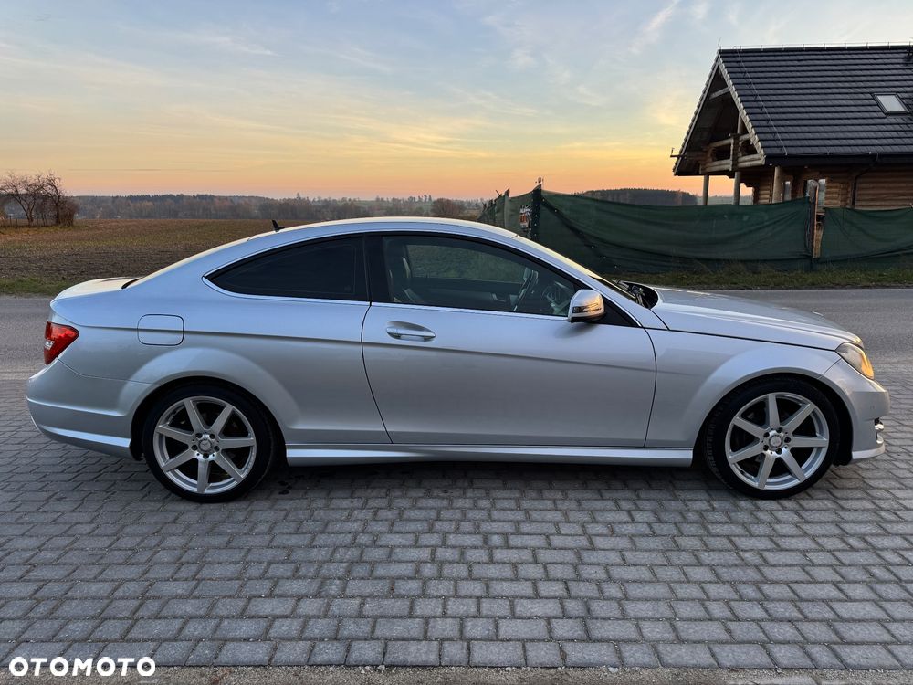 Mercedes-Benz Klasa C 180 Coupe AMG Line - 15