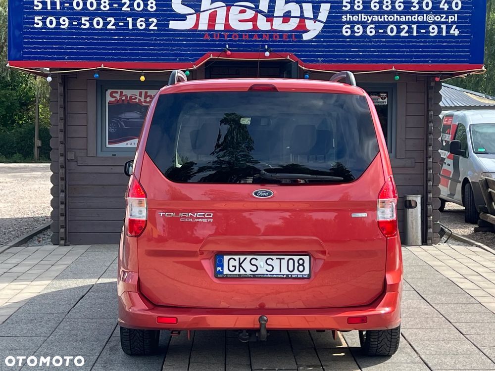 Ford Tourneo Courier 1.0 EcoBoost S&S Ambiente - 9