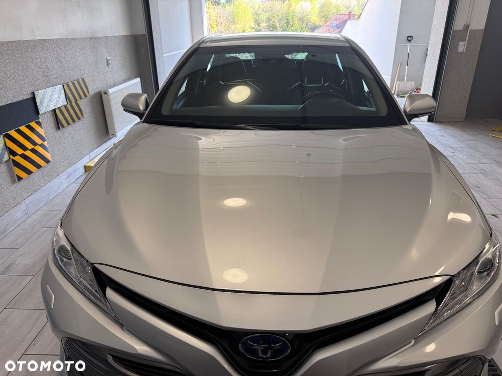 Toyota Camry 2.5 Hybrid Executive CVT - 6