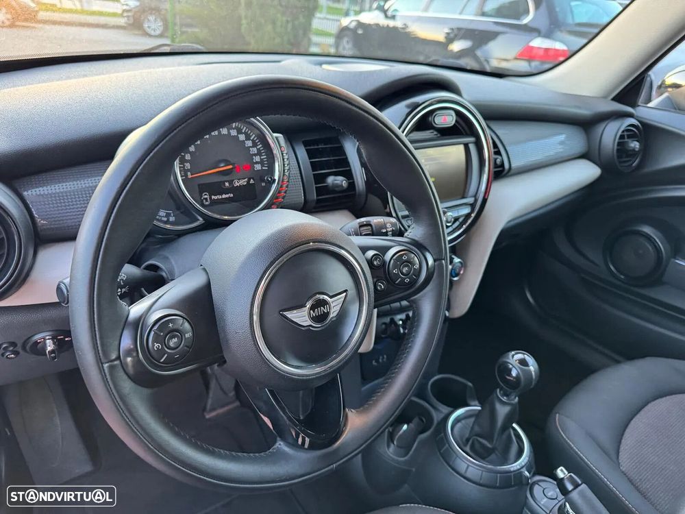 MINI 3 Portas One - 12