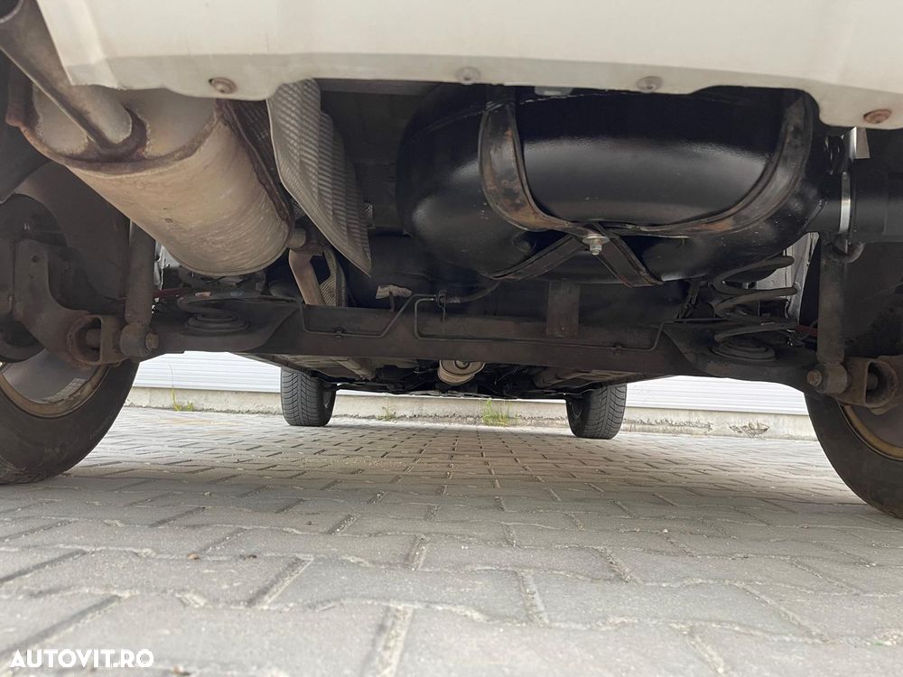 Dacia Duster 1.6 4x2 Prestige - 28