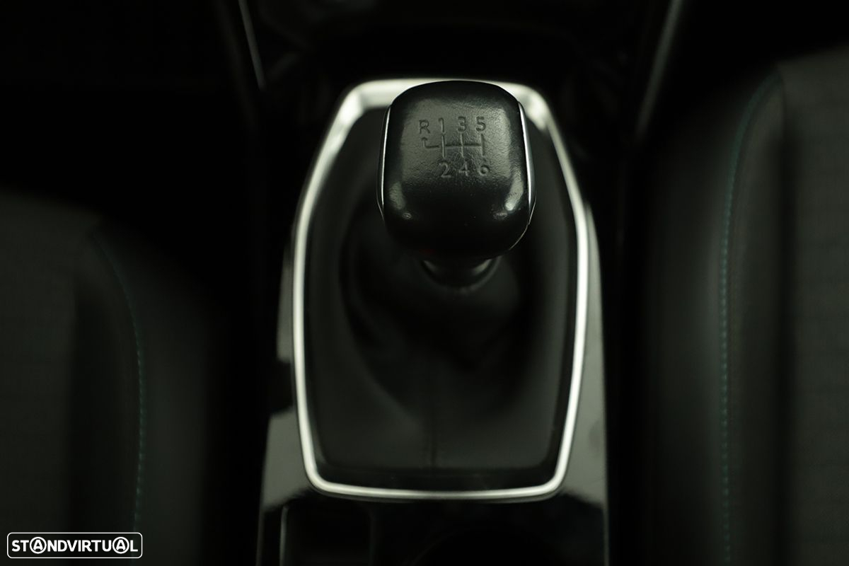 Peugeot 2008 1.2 PureTech Allure Pack - 14