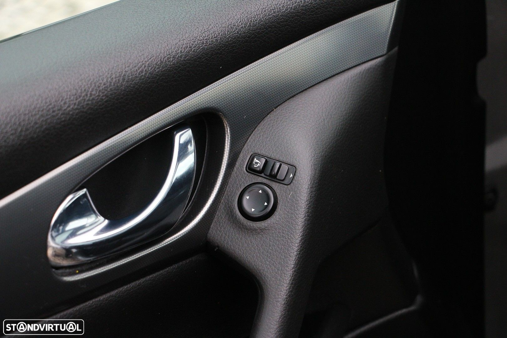 Nissan Qashqai 1.5 dCi N-Connecta - 31