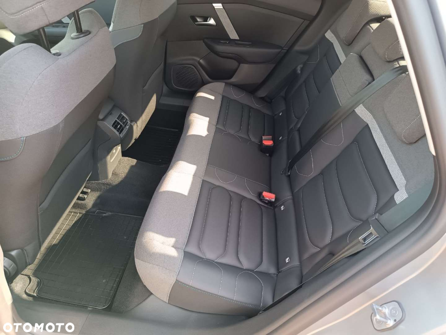 Citroën C4X - 13