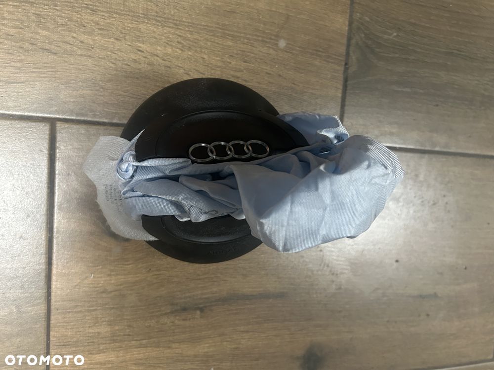 AUDI TT 8J 06-14 AIRBAG PODUSZKA POWIETRZNA KIEROWCY 8J0880201E - 1