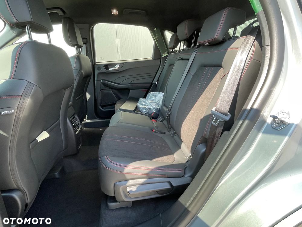 Ford Kuga 2.5P PHEV FWD ST-Line X eCVT - 20