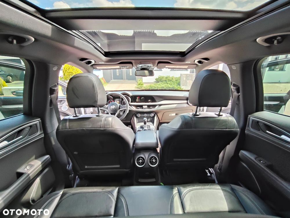 Alfa Romeo Stelvio 2.0 Turbo TI Q4 - 17