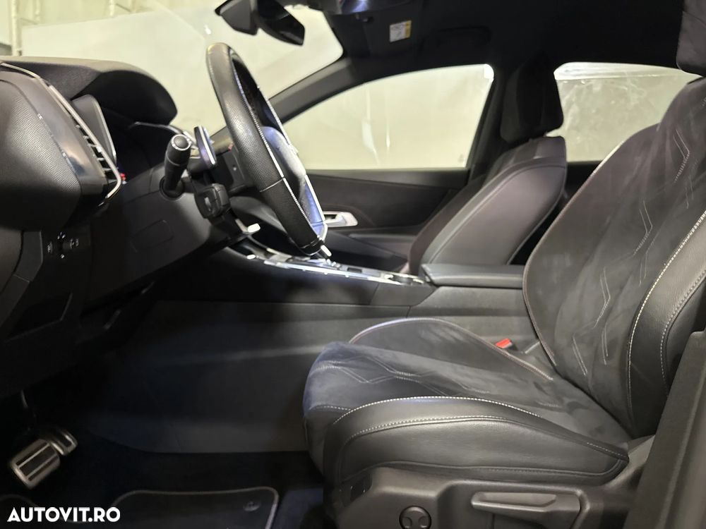 DS Automobiles DS 7 Crossback - 23