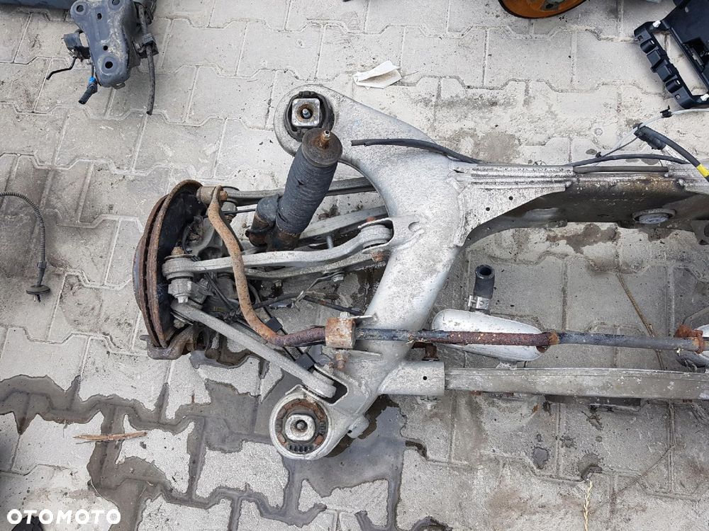 MERCEDES E KLASA W211 LIFT 06-09r BELKA ZAWIESZENIA TYŁ TYLNA - 3