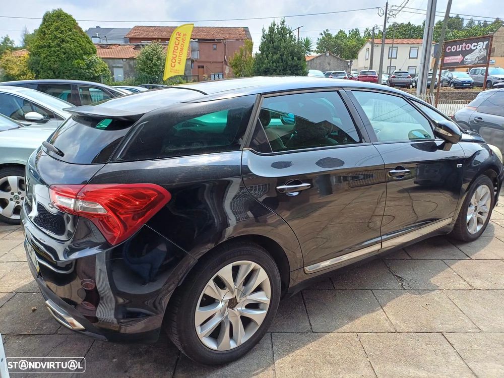 Citroën DS5 2.0 HDi Hy4 So Chic CMP6 102g - 3