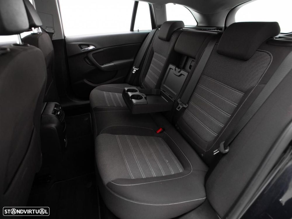 Opel Insignia Sports Tourer - 10