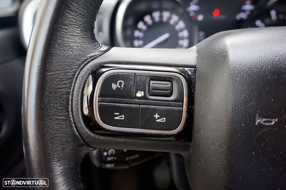 Citroën C3 1.2 PureTech Shine - 18