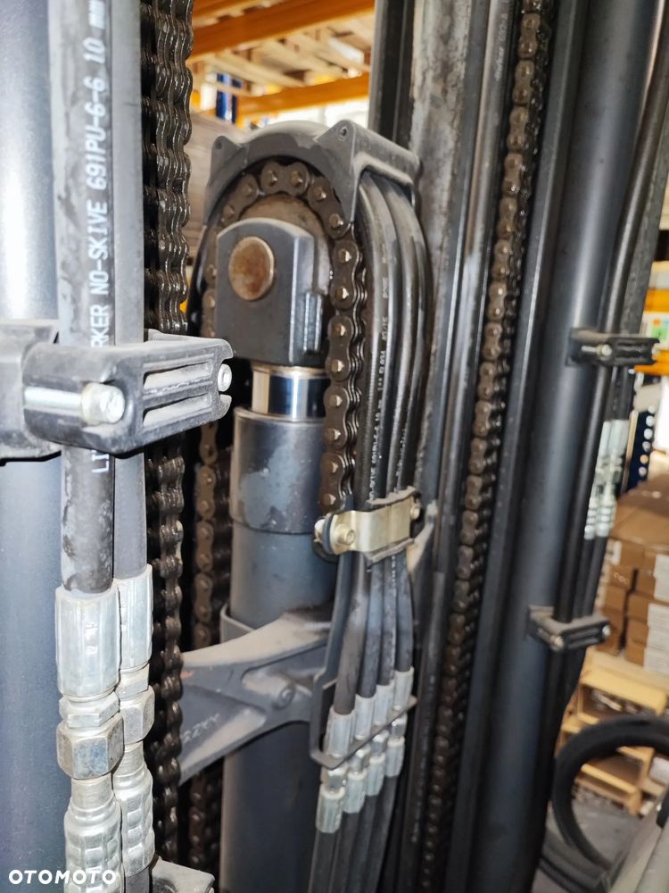 Linde E30 - 17