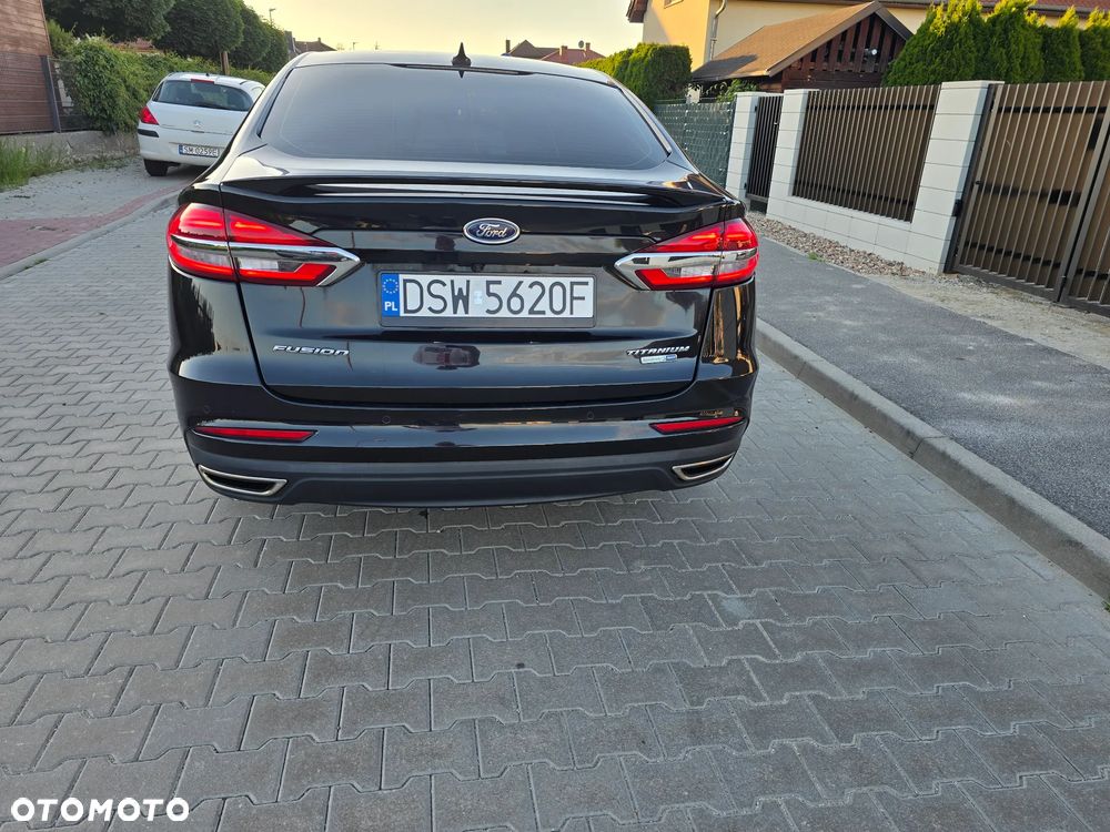 Ford Fusion - 26