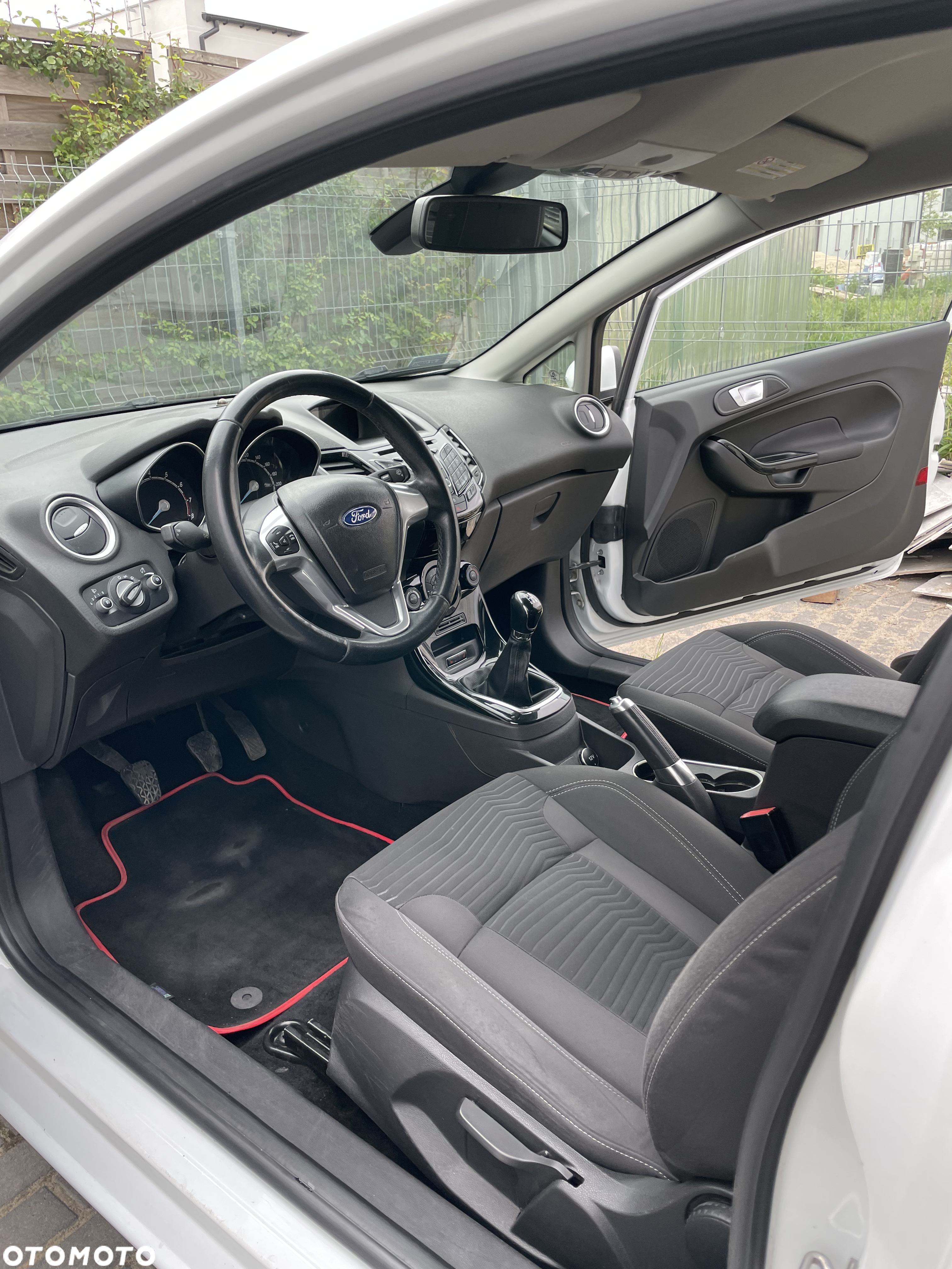 Ford Fiesta 1.0 EcoBoost Titanium - 17