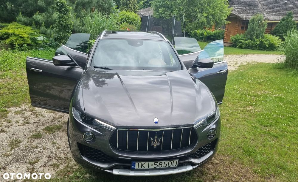 Maserati Levante Q4 GranLusso - 14