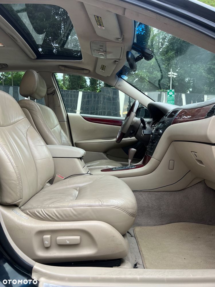 Lexus ES - 35