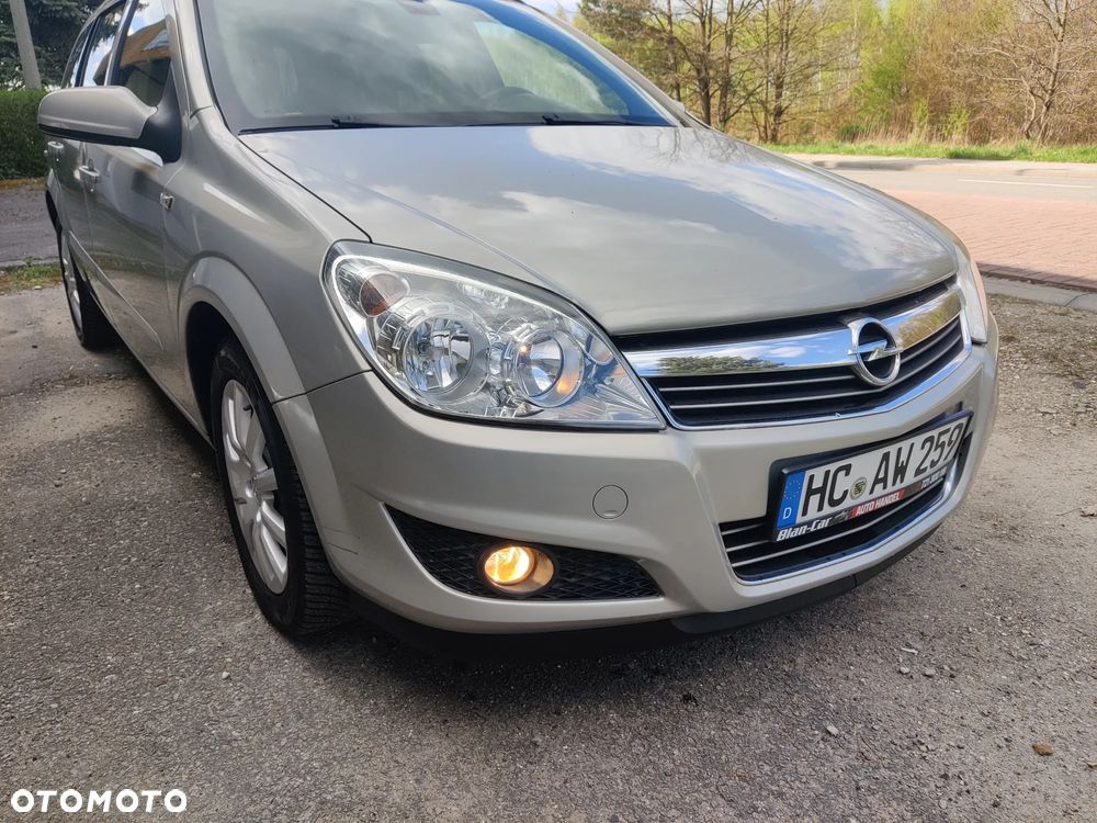 Opel Astra 1.6 Color Edition - 9