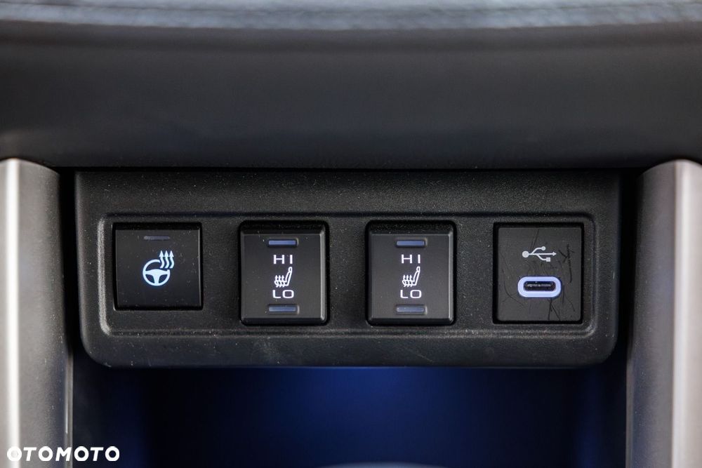 Toyota Corolla Cross - 28