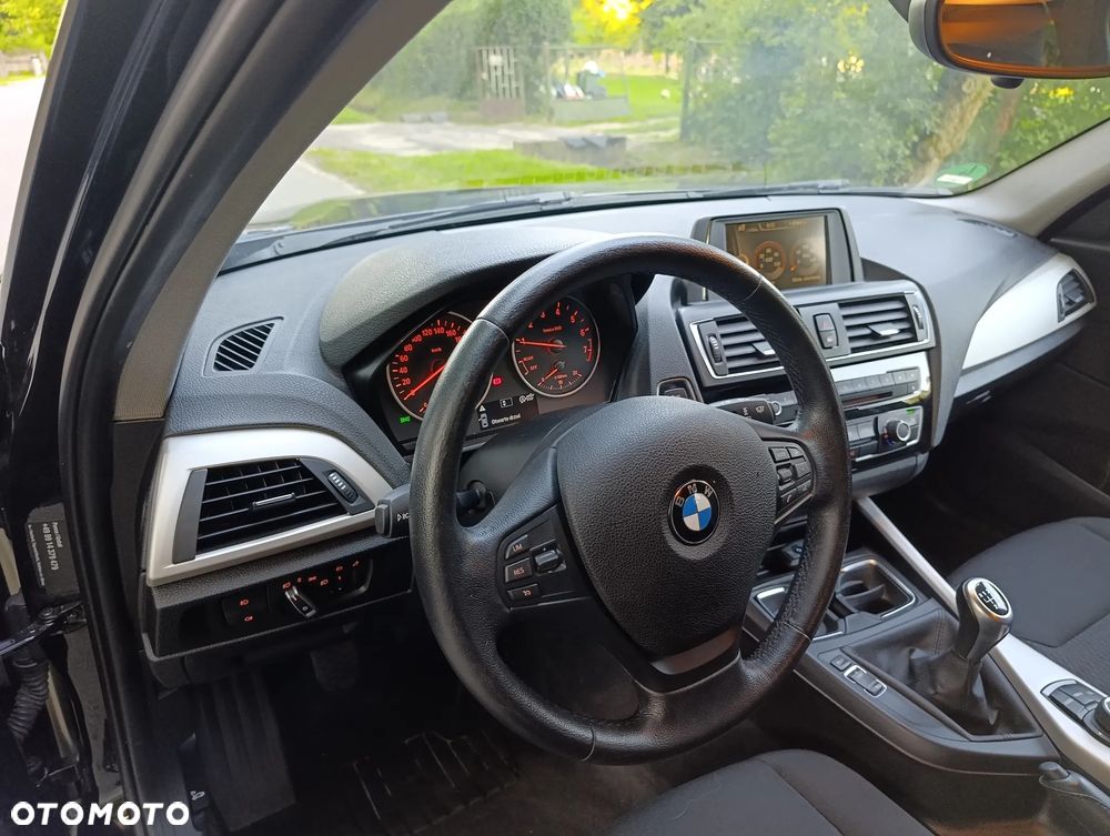 BMW Seria 1 116i Edition Metropolitan - 19