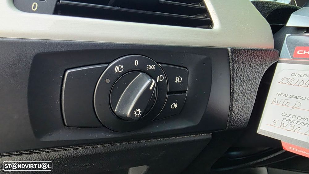 BMW 320 dA Touring - 37