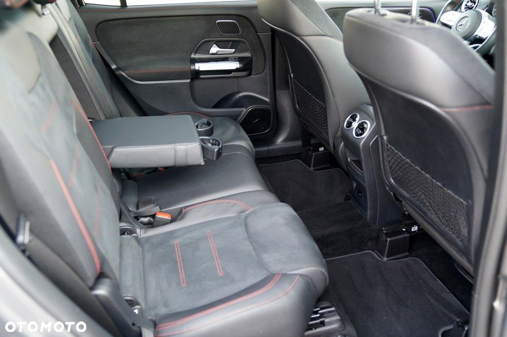 Mercedes-Benz GLB 250 4Matic 8G-DCT AMG Line Advanced Plus - 26