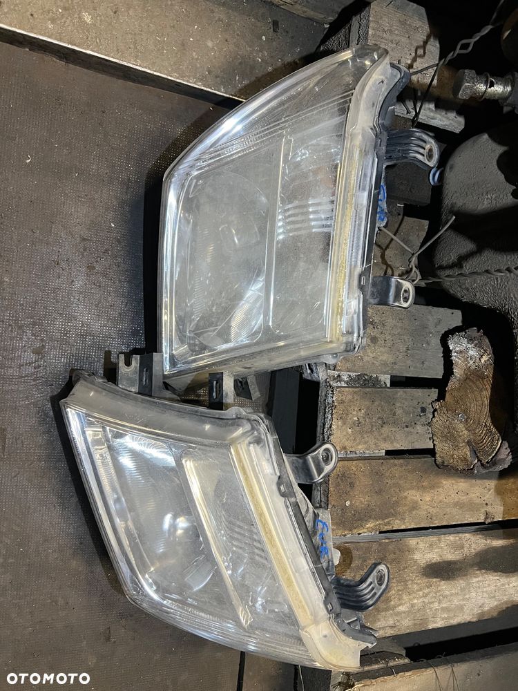 Lampy przednie Europa Nissan Navara d40 lewa prawa - 1
