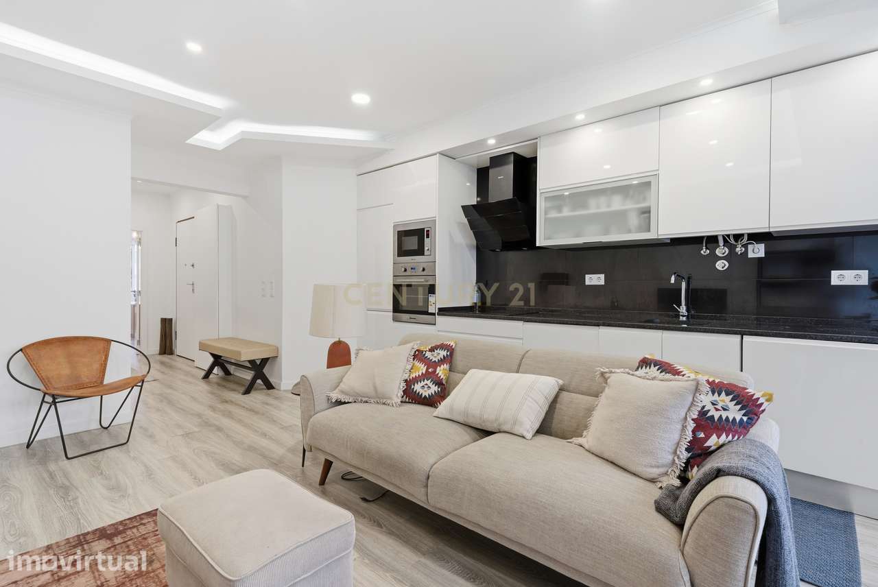 Apartamento T2 Renovado em Zona Premium de Lisboa - Grande imagem: 4/15