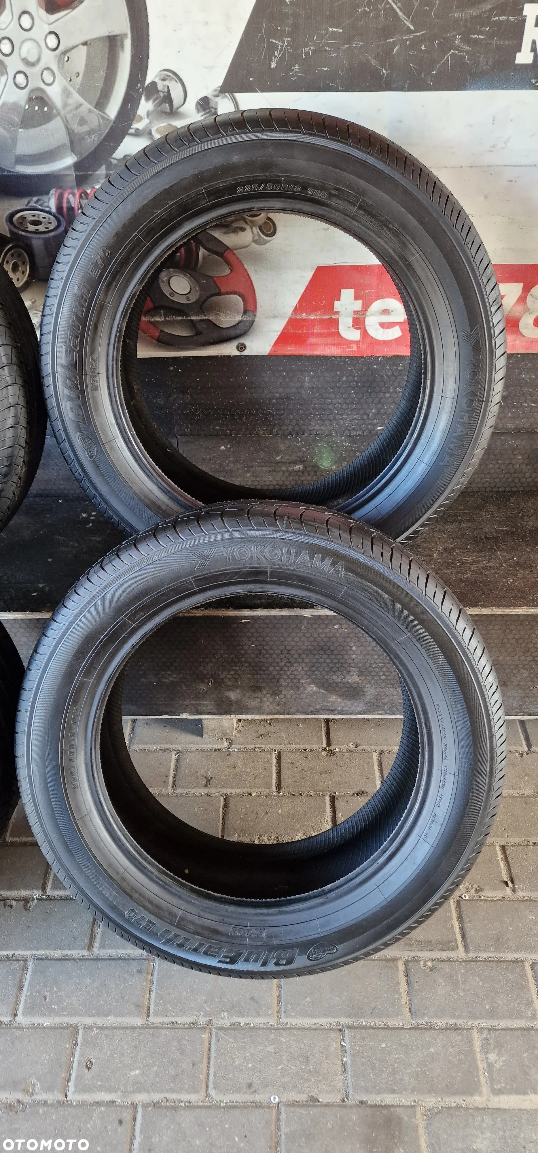 Opony Letnie Yokohama BluEarth E70 225/55R18 98 H 2022R Nowe - 2