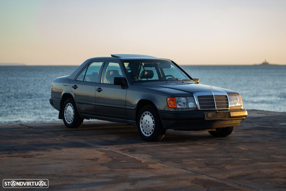 Mercedes-Benz W124 (1984-1997) 300 D Turbo - 52