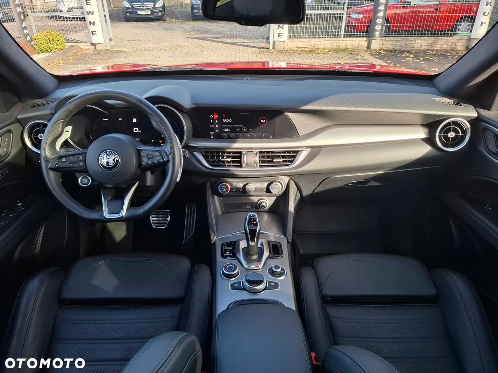 Alfa Romeo Stelvio 2.0 Turbo Veloce Q4 - 17