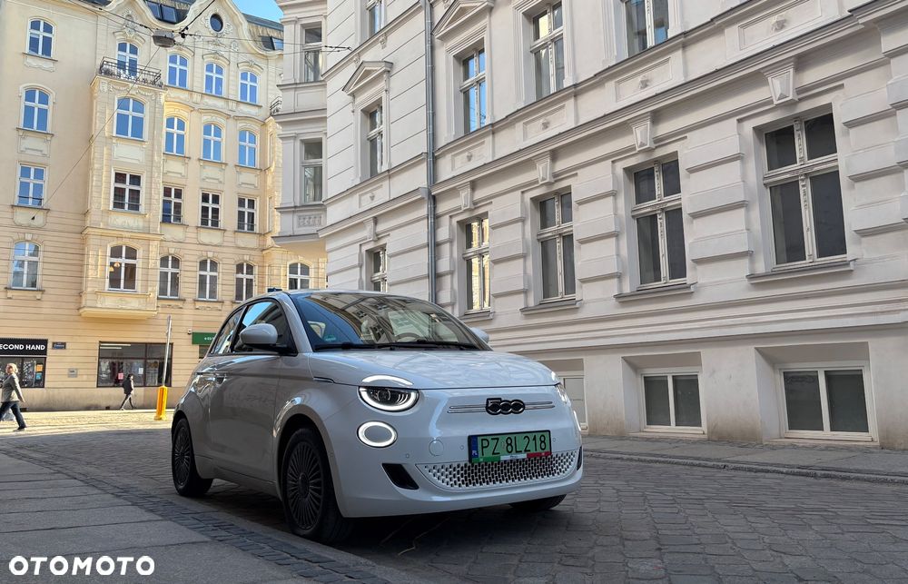 Fiat 500e La Prima - 8