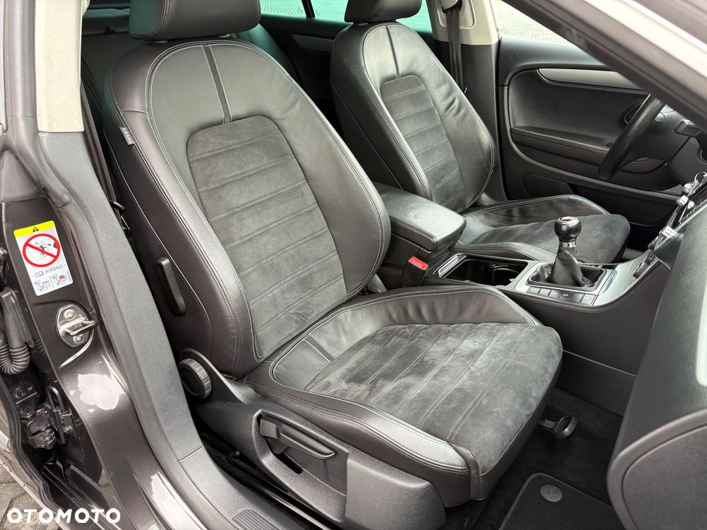 Volkswagen Passat CC - 26