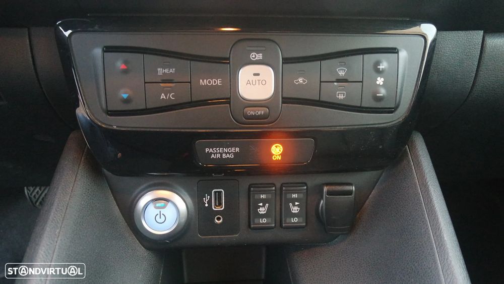Nissan Leaf 40 kWh Tekna - 32
