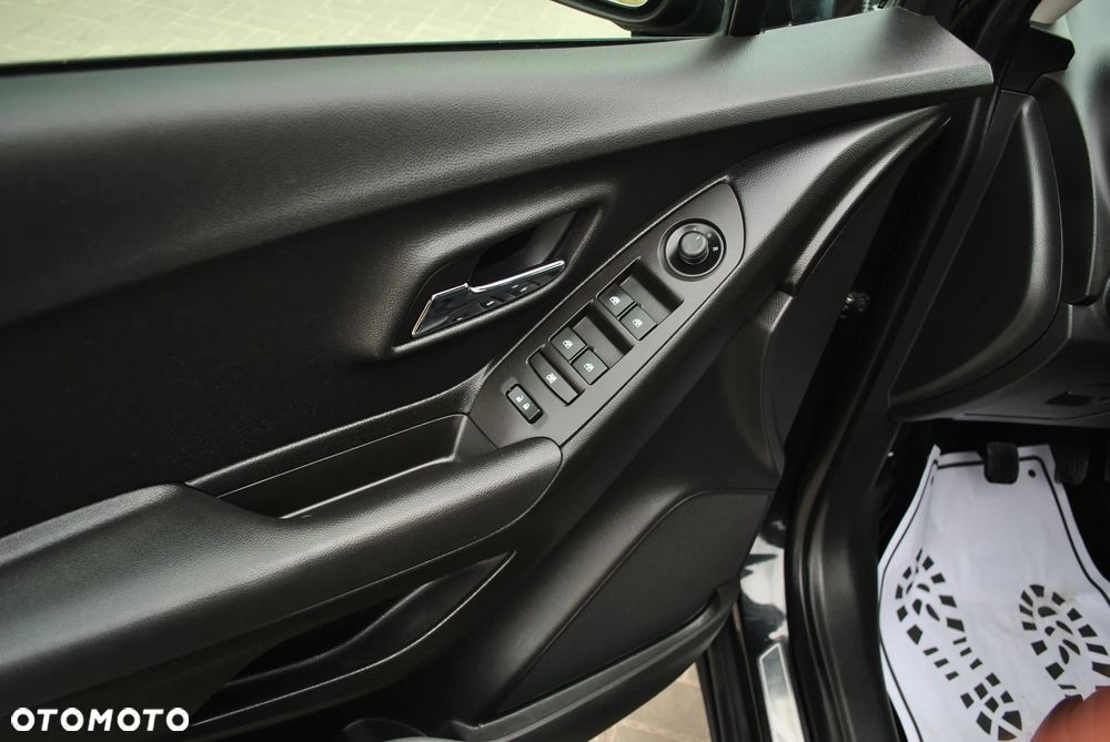 Chevrolet Trax 1.4T AWD LS - 10